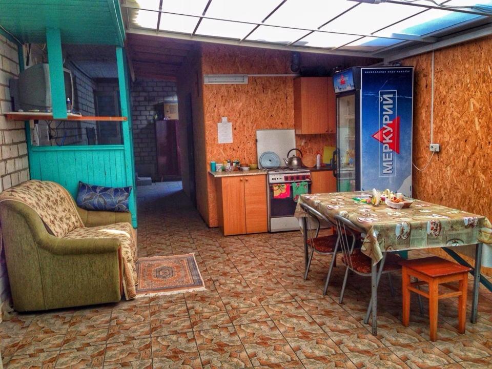 Tikhii Dvorik Hotel Anapa Bagian luar foto